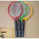Raqueta mata insectos, el objeto más efectivo para eliminar los insectos de alrededor